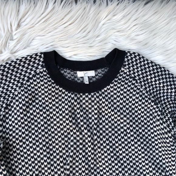 Joie Herringbone Cashmere Wool Crew Neck Long Sleeves Black White Sweater size M - Picture 3 of 10